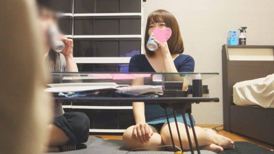[노모] FC2-PPV-1161746 Peeping at women drinking at home! A chubby girl who seems easygoing is dissatisfied with her indifferent boyfriend and her desires explode! The panties peeking out from her plump thighs are erotic! I just want to do it with a girl li
